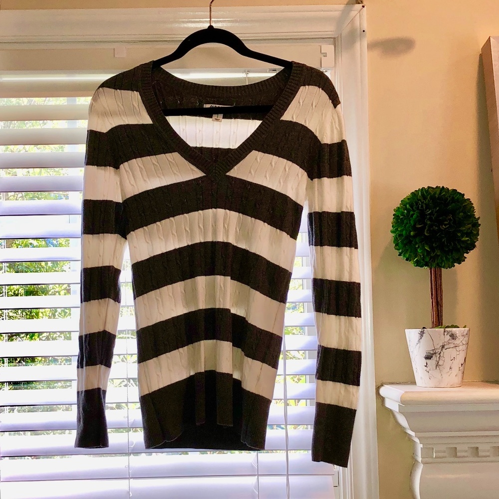 Gray and white v-neck sweater